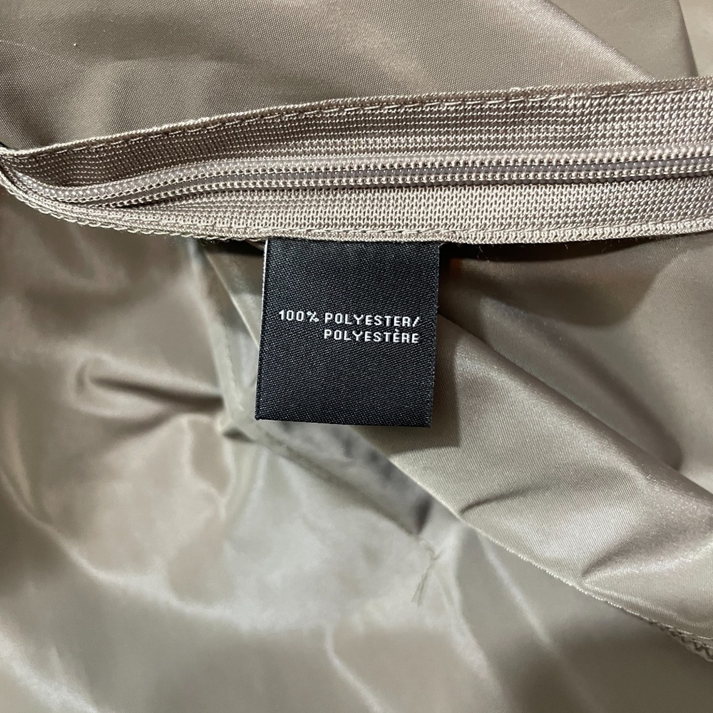 Lafayette 148 Medium 100% Polyester Side Zip‎ Taupe Size 8 Pleated Front Blouse - Picture 4 of 6